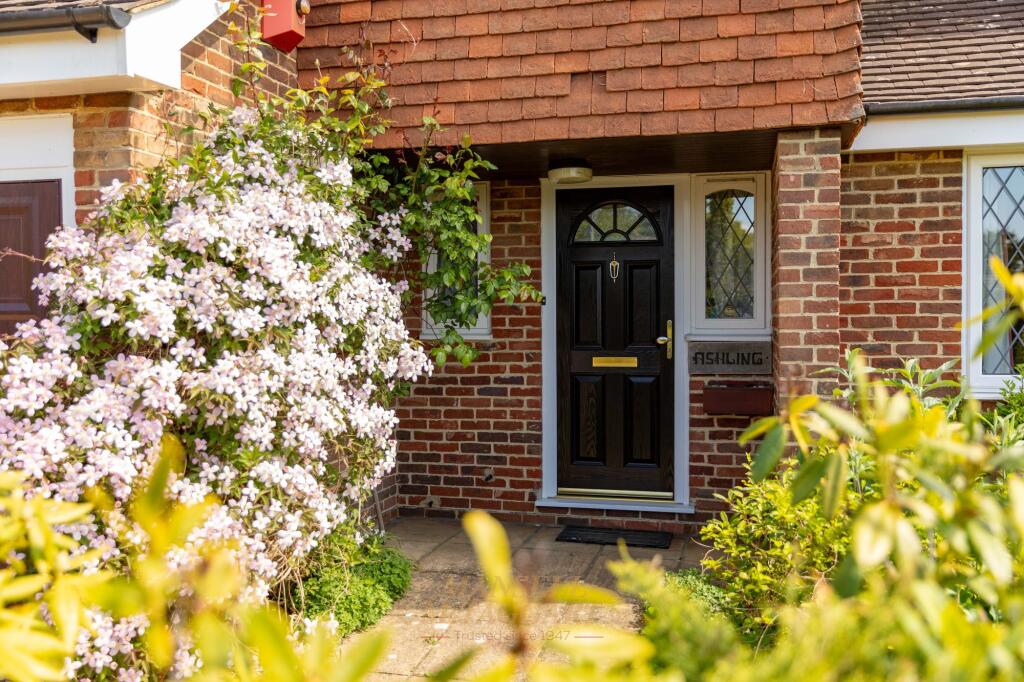 House in Redhill - View 2