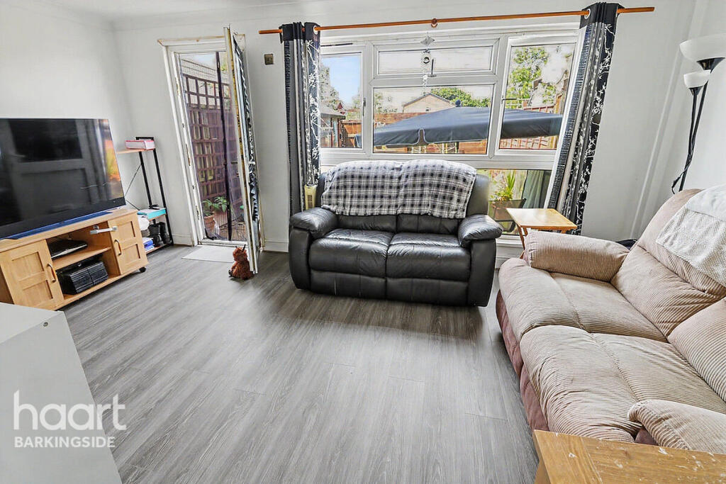 Main image of property: Limes Avenue, Chigwell