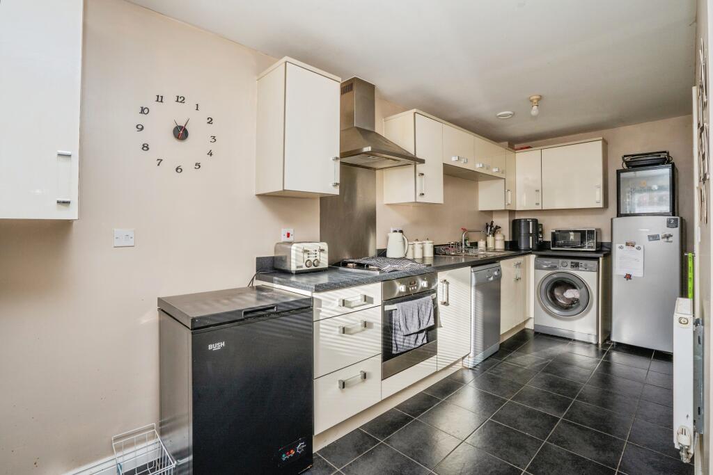 House in Winchester, Newlands - More