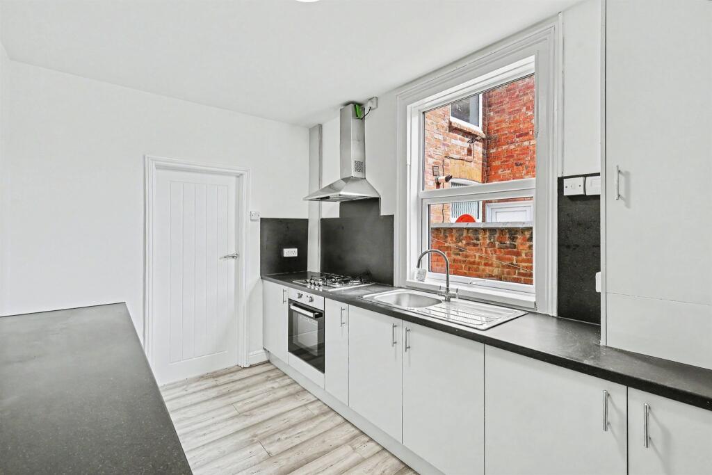 House in Northampton, Spencer - View 5