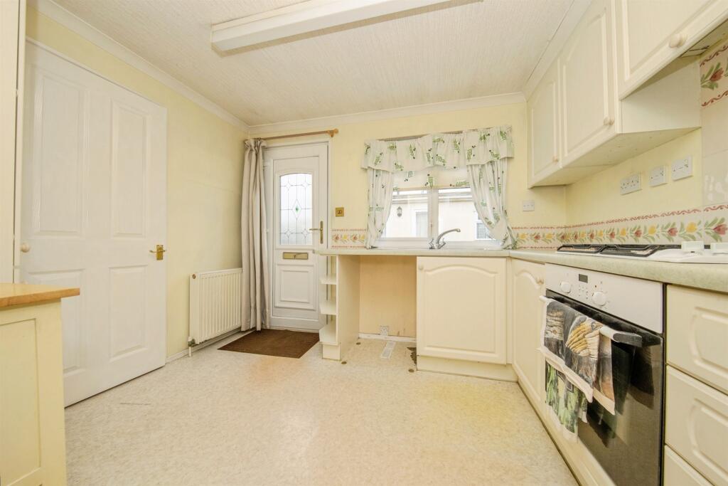 Whitehall Road, Colchester photo 2