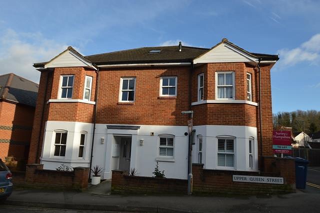 Main image of property: 2 bedroom Ground Floor Apartment in Godalming