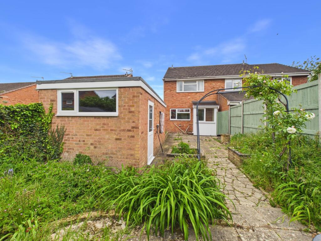 Scobell Close, Pershore, WR10 photo 4