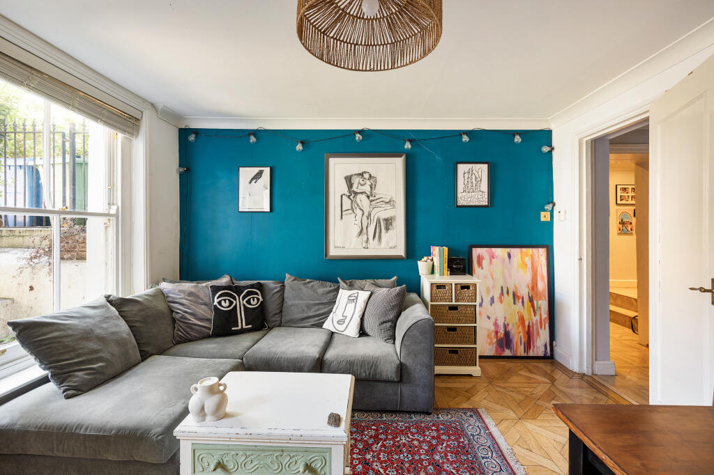 Apartment in London - View 5