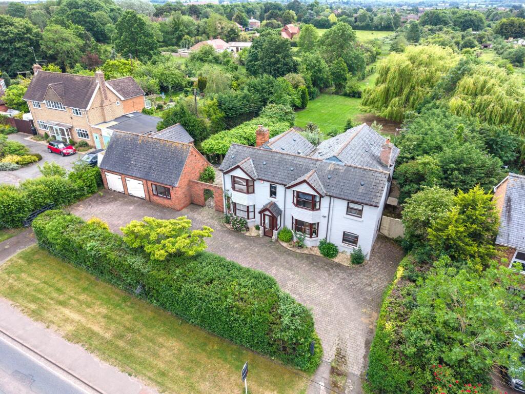 Main image of property: Evesham Road, Fladbury, WR10