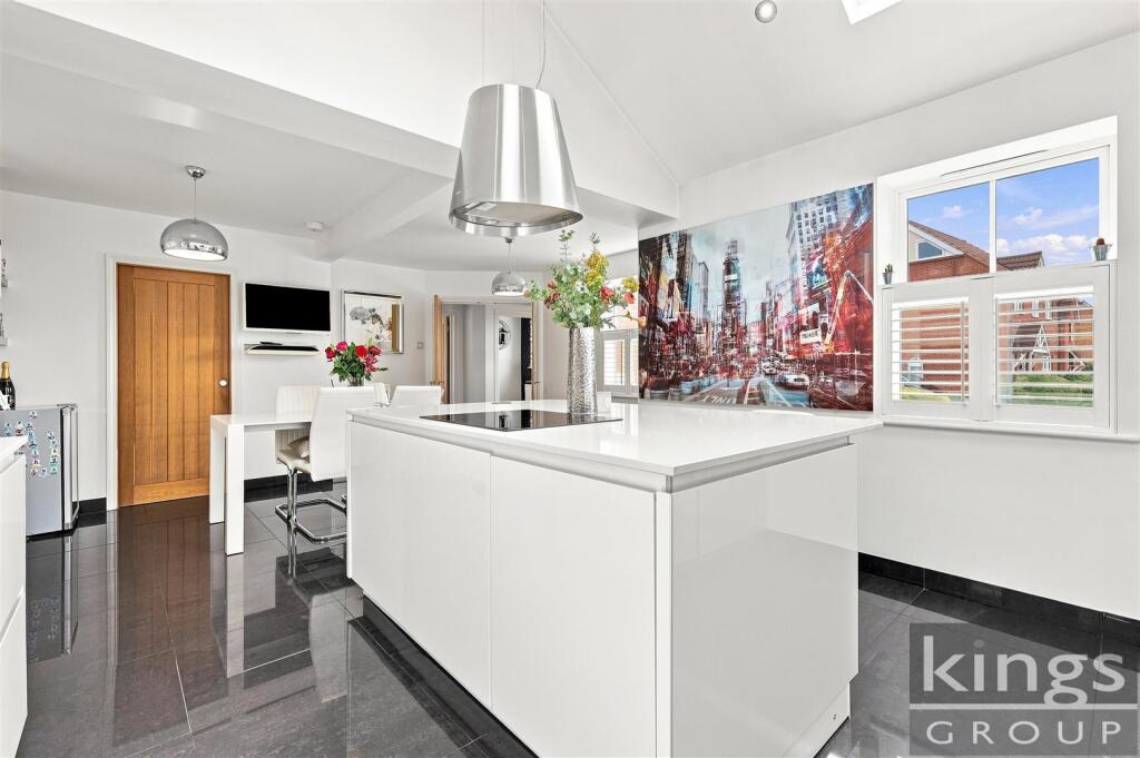 House in Harlow, Church Langley - View 4