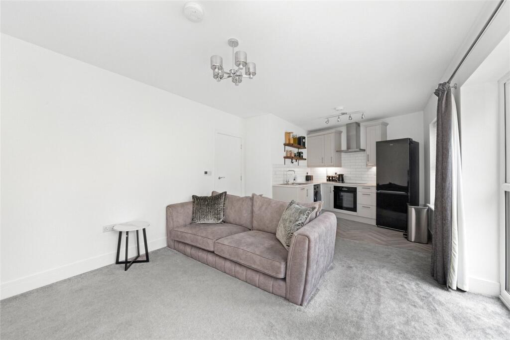 Apartment in London, Bromley Park, Plaistow - View 4