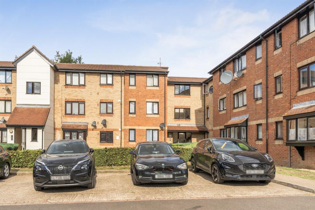 Main image of property: Magpie Close, Enfield