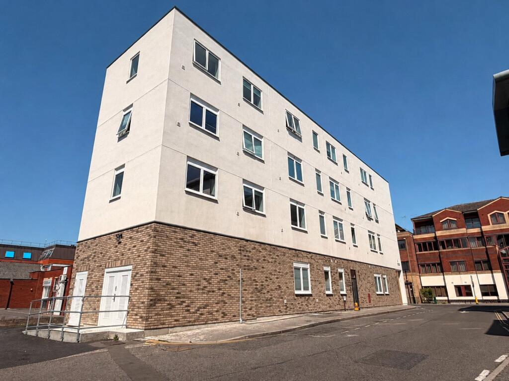 Main image of property: Victoria Road, Farnborough, Hampshire, GU14