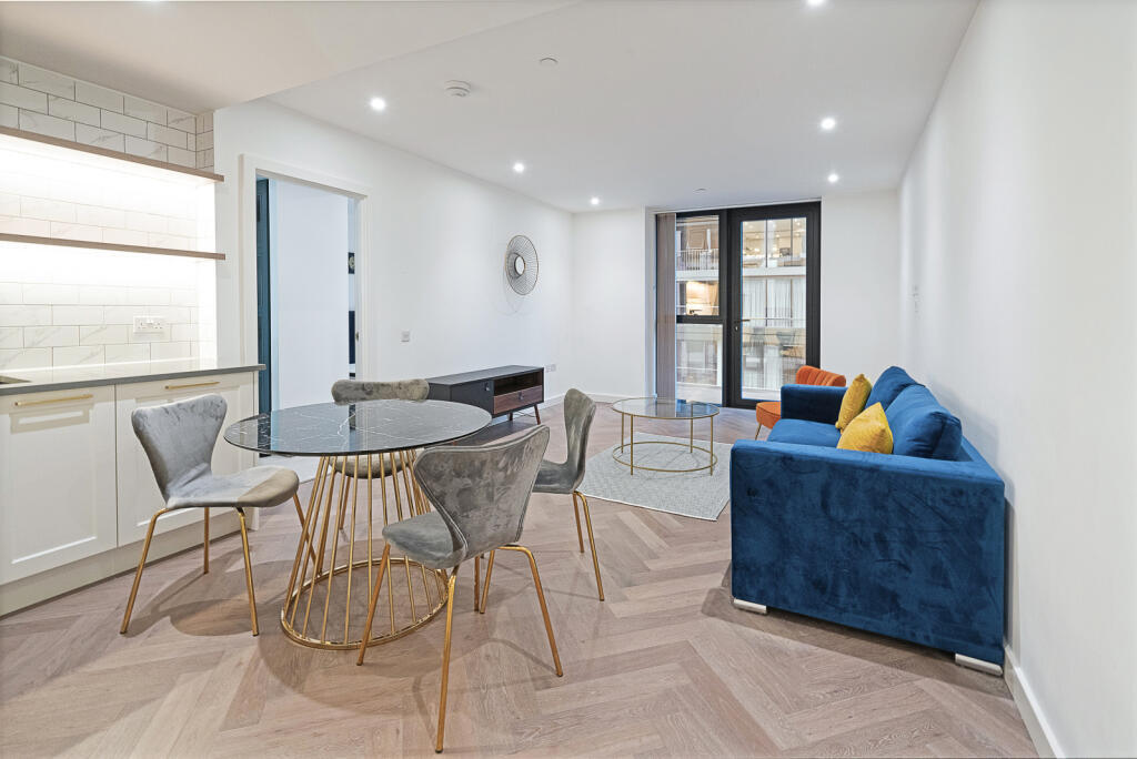 Main image of property: 23 Gauging Square, London, E1W