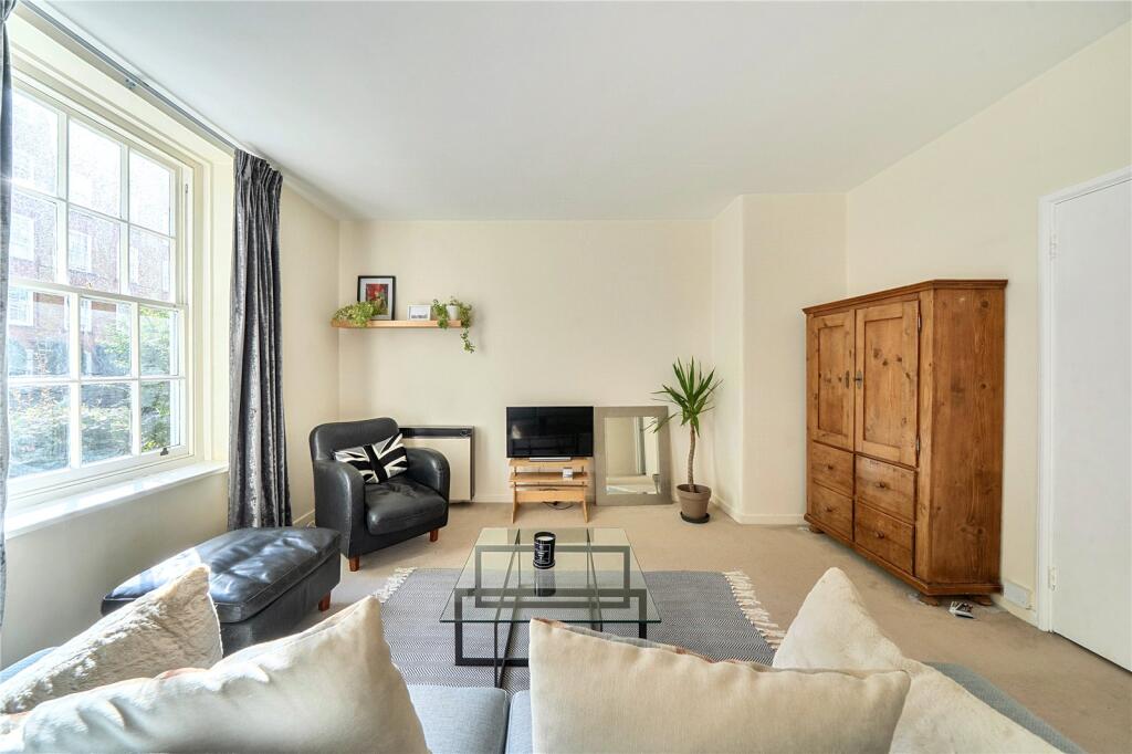 Apartment in London - View 5