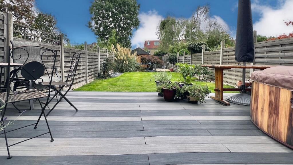 House in London - View 3