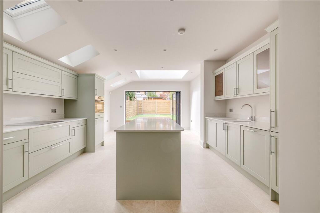 House in London, Southfields - More