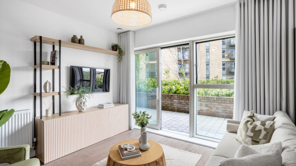 Main image of property: 51 Flagstaff Road, Reading,
RG2 6BW