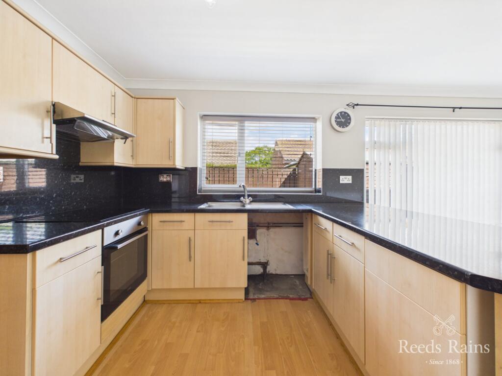 Rigg View, Stainsacre, Whitby, North Yorkshire, YO22 photo 4