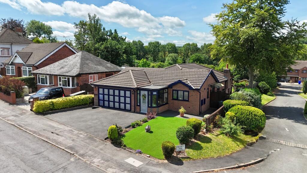 3-bed bungalow on Lightwood Road, Stoke-On-Trent, ST3, £350,000