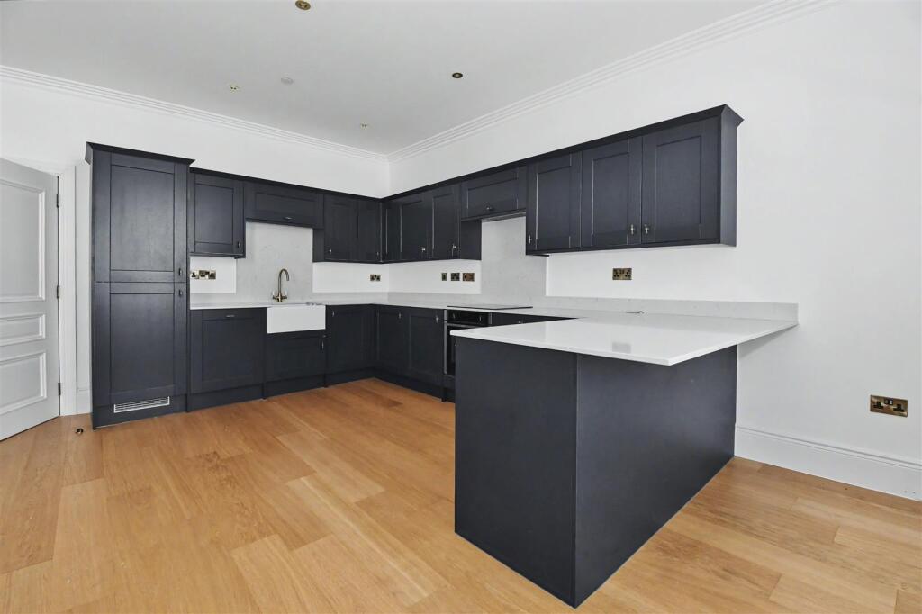 Apartment in Coventry - View 4