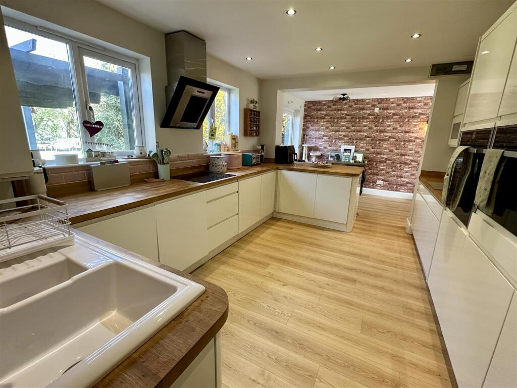 Additional image 5 of Wain Close, Alcester