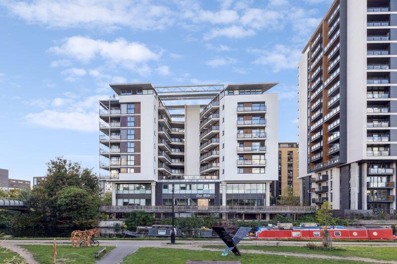 Apartment in London - View 5