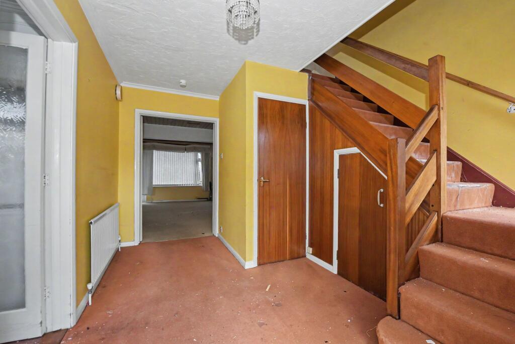 243 Halstead Road, Frinton-on-sea, Essex, CO13 0DX photo 4