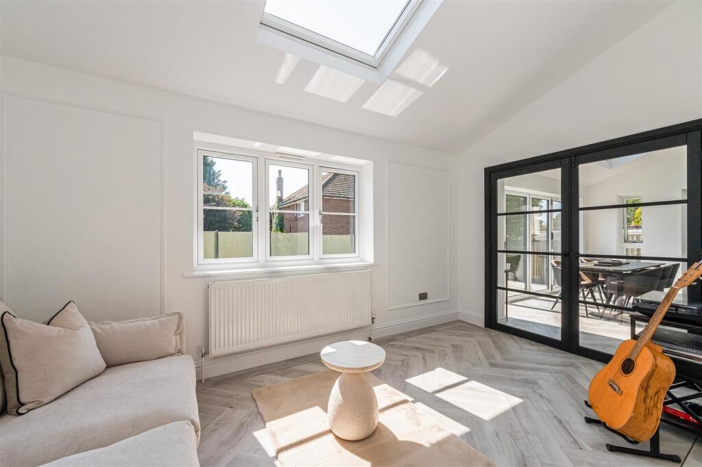 House in Portsmouth - View 5