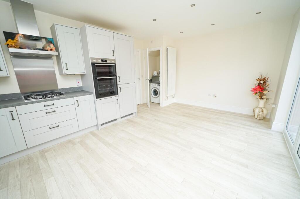 Shackleton Grove, Leighton Buzzard photo 5