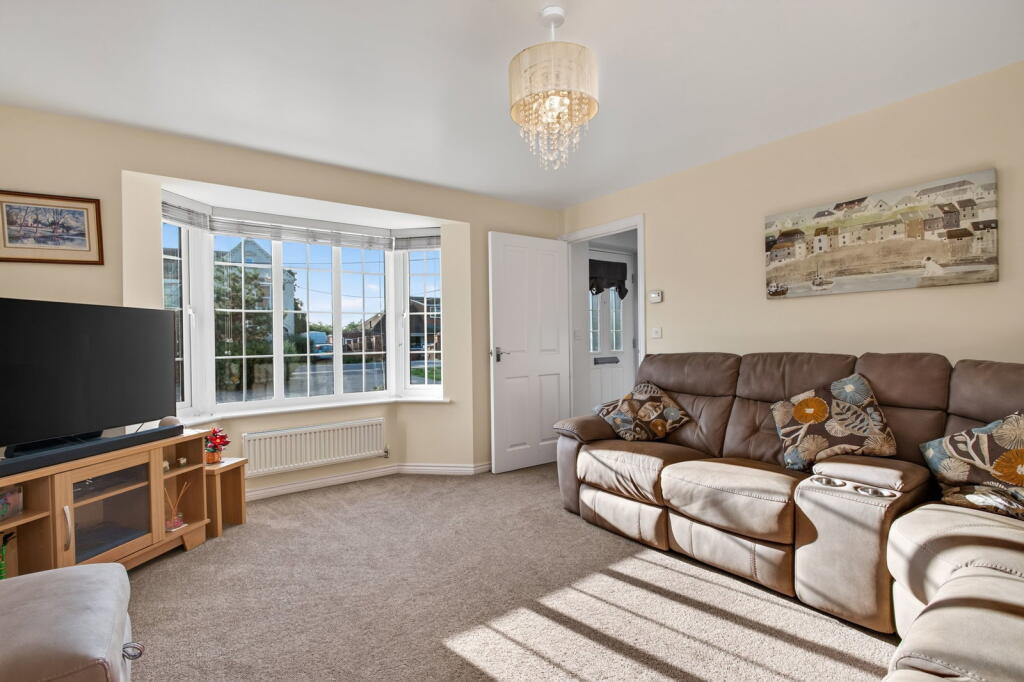 House in Northampton - More