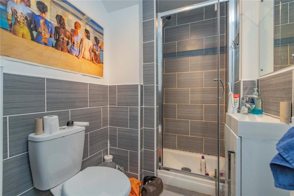 6 bedroom house for rent