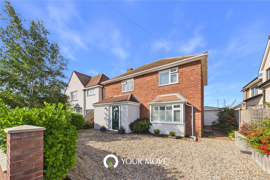 3-bed detached on Bately Avenue, Gorleston, Great Yarmouth, Norfolk, NR31, £450,000