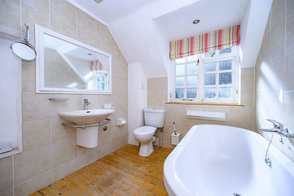 Additional image 13 of Woodside Place, Wildhill Road, Essendon