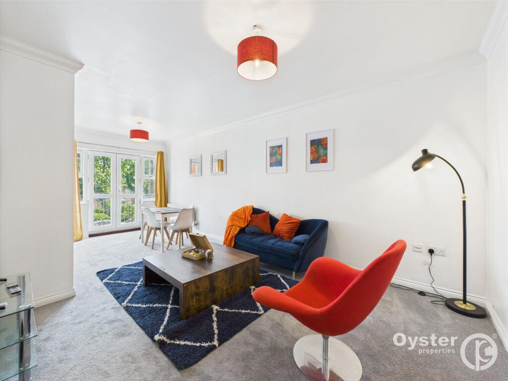 Apartment in London, Preston - View 5