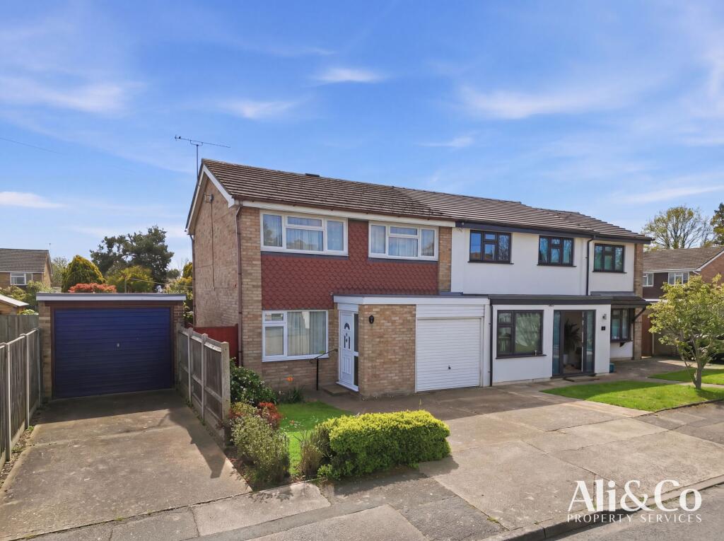 Main image of property: Northolme Close, Grays