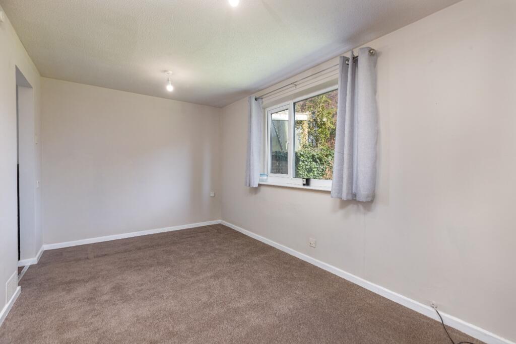 Apartment in Darlington, Colburn - View 3