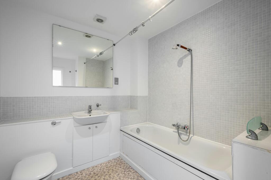 Woodseer St 28 F3 - 1.jpg