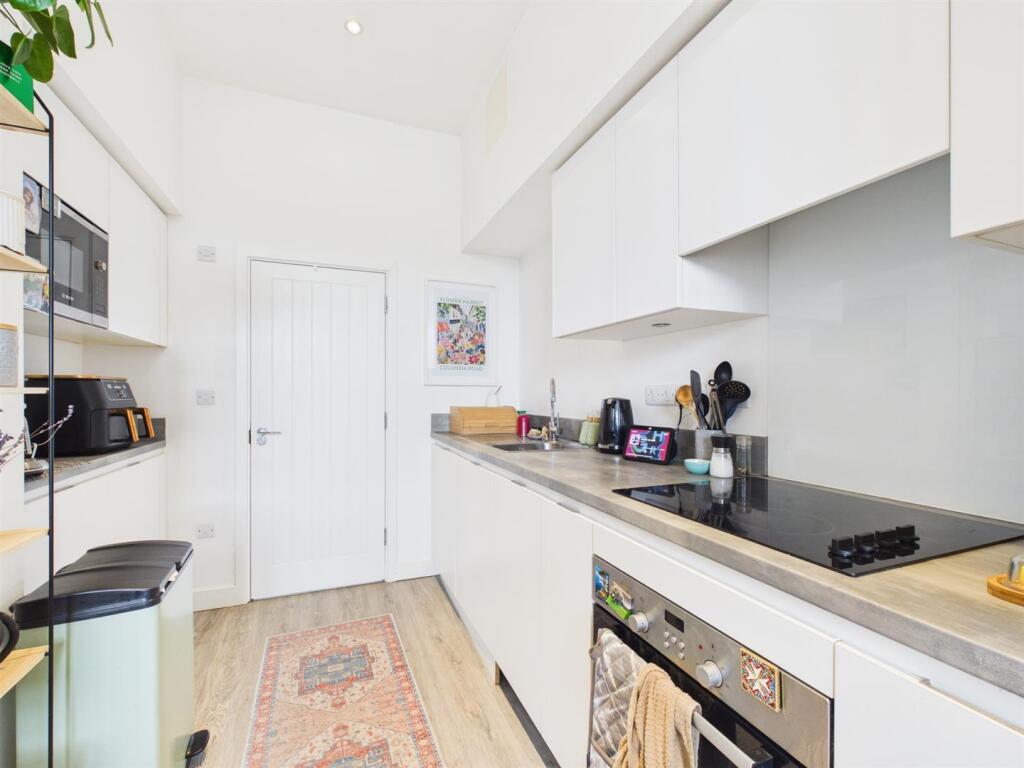 Apartment in London, Haggerston - View 3