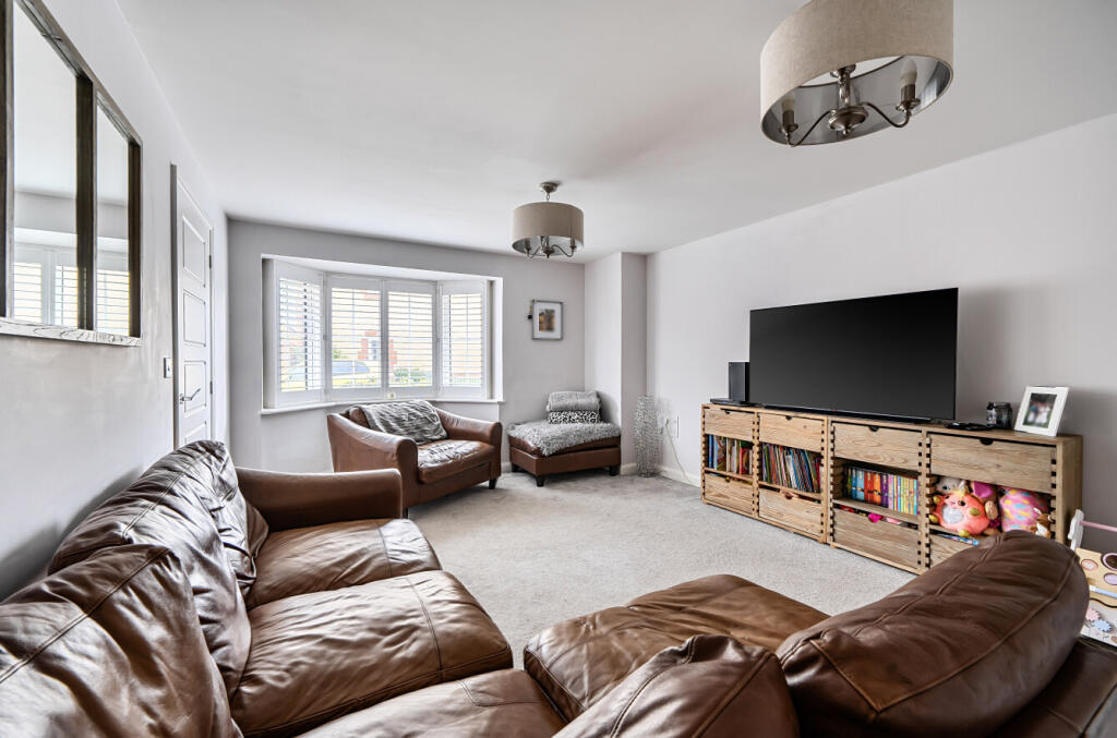 Polden Walk, Midsomer Norton, Radstock, BA3 photo 3