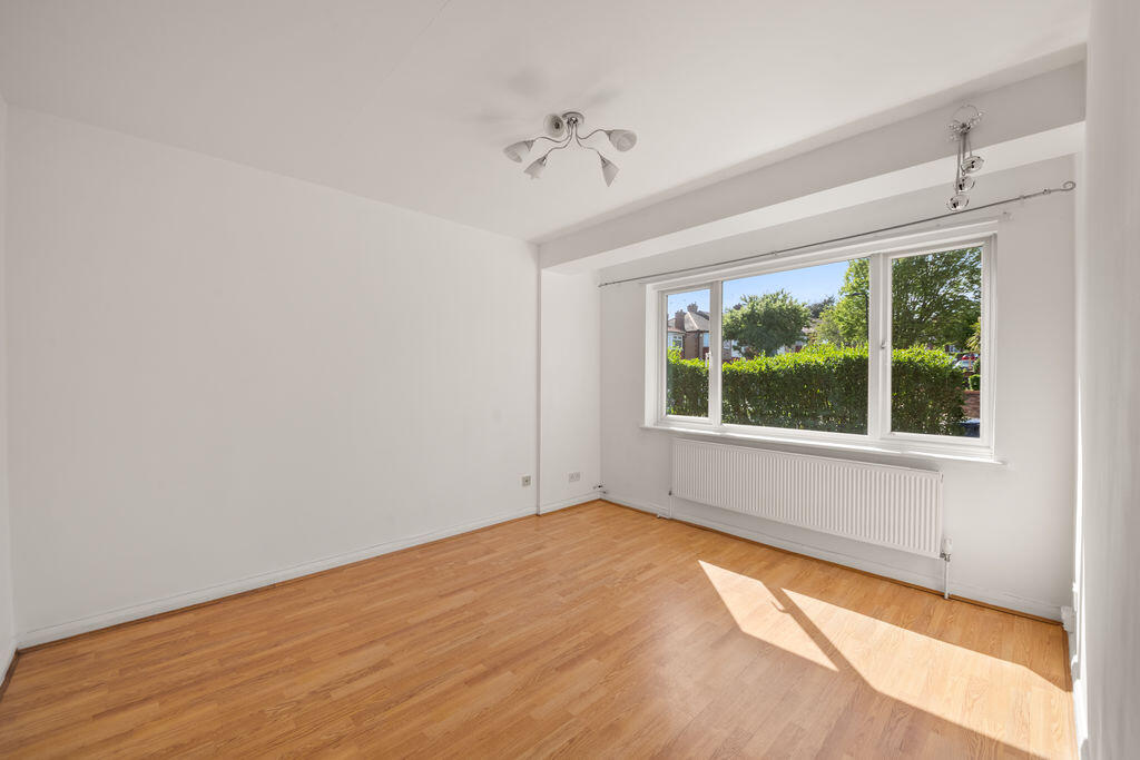 Oriel Way, Northolt - View 4