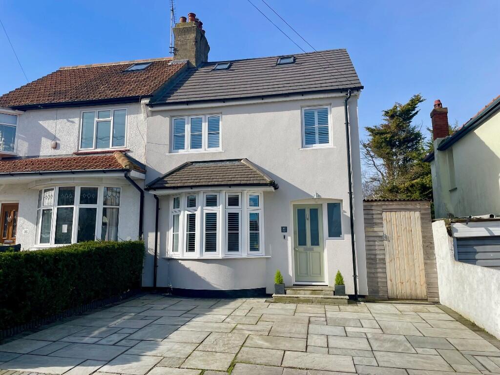 Main image of property: Edinburgh Avenue, Leigh-On-Sea, Essex, SS9