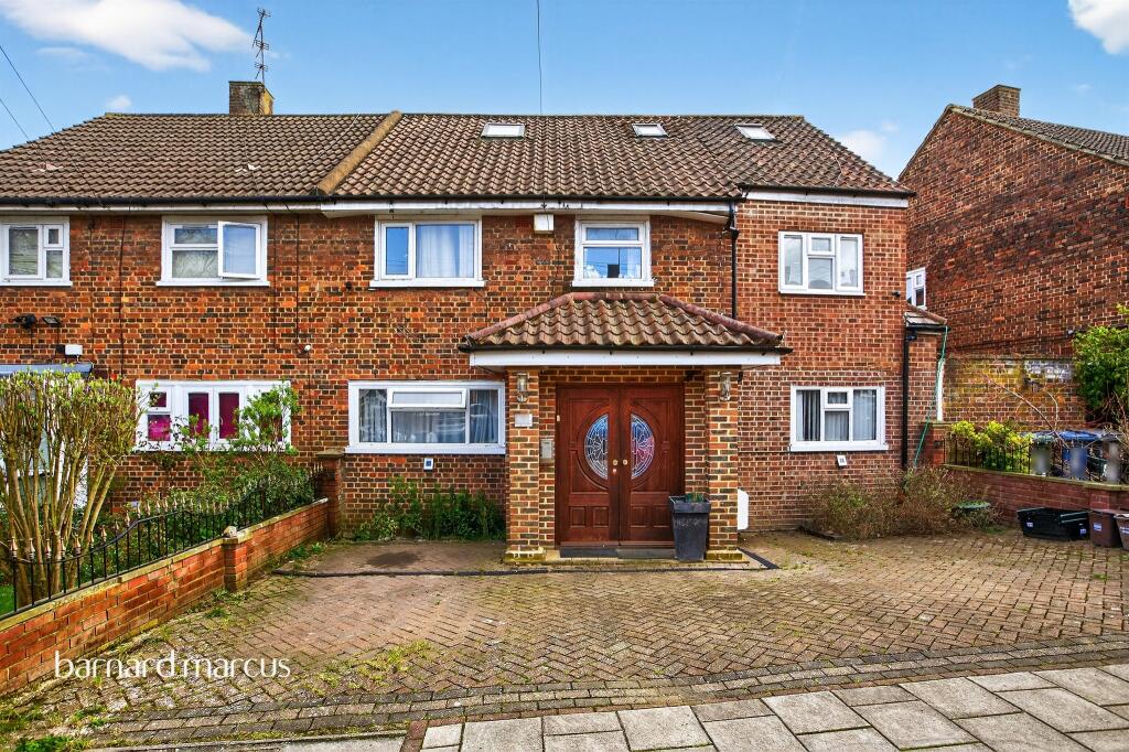 Main image of property: George Crescent, London