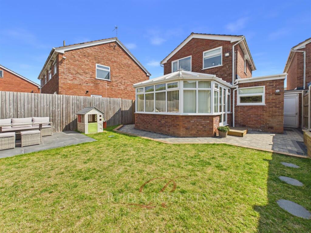 Main image of property: Min Awel, Flint