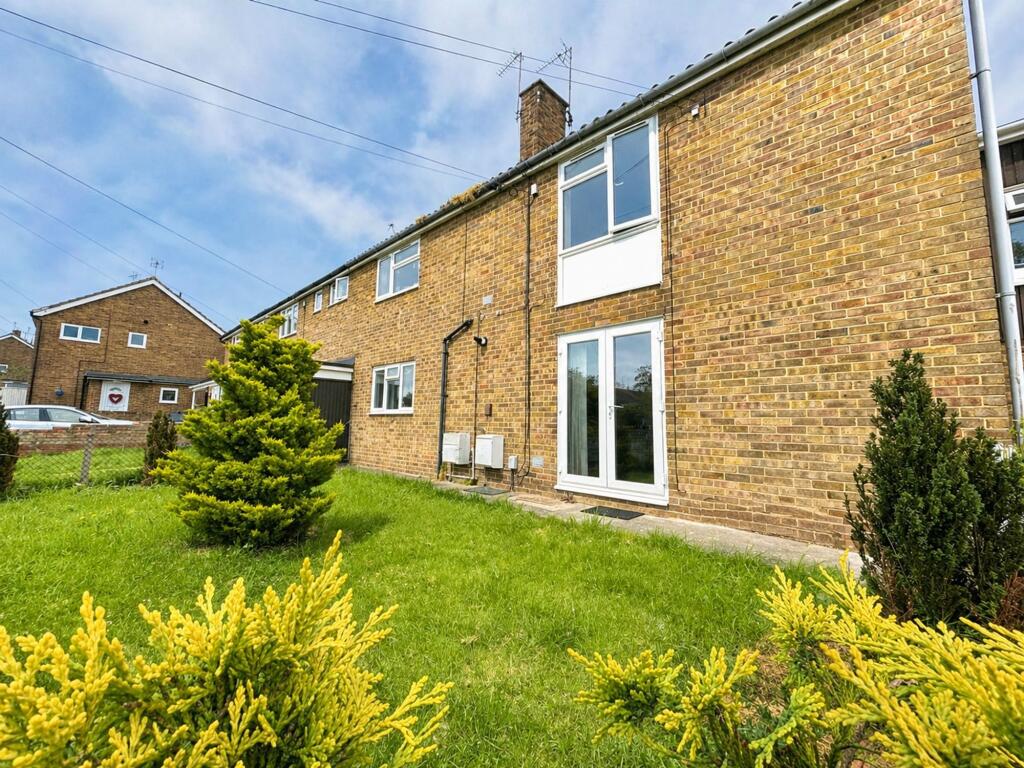 Main image of property: Kingswood Avenue, Swindon, SN3