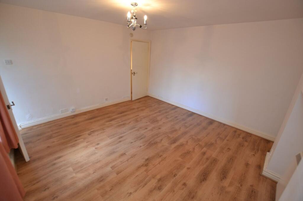 Apartment in Gloucester - View 2