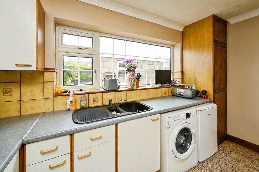 House in Nottingham - View 5