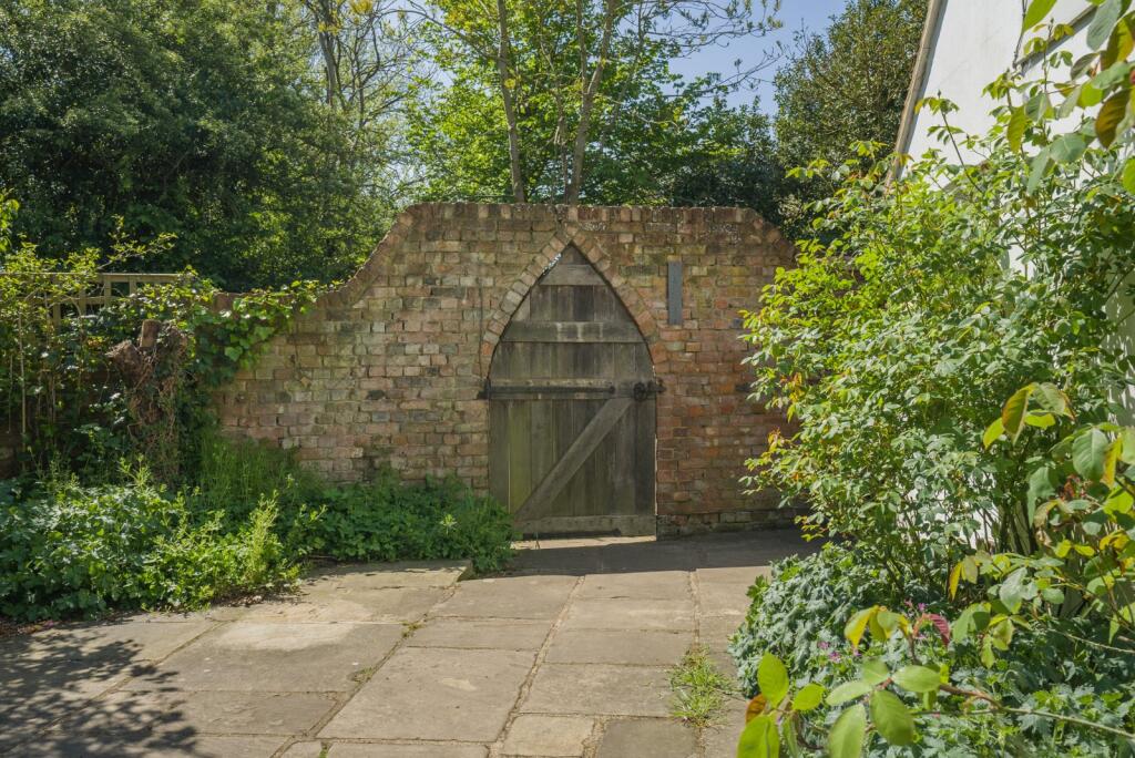 Additional image 4 of Wilkins Green, Smallford, St. Albans, Hertfordshire