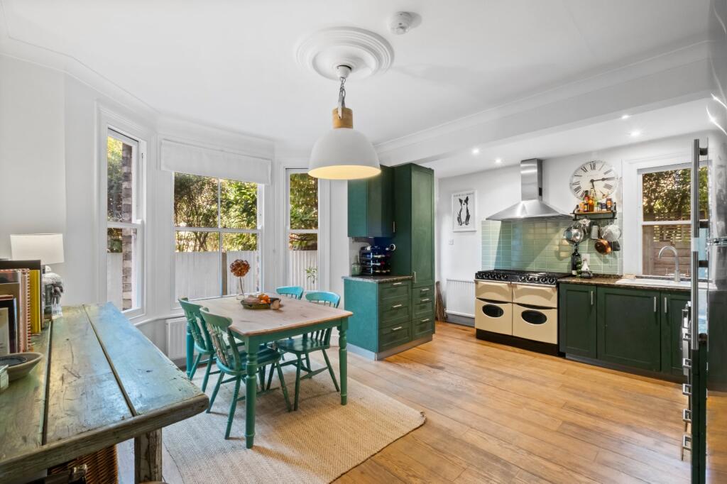 2-bed flat on Nevis Road, London, SW17, £700,000