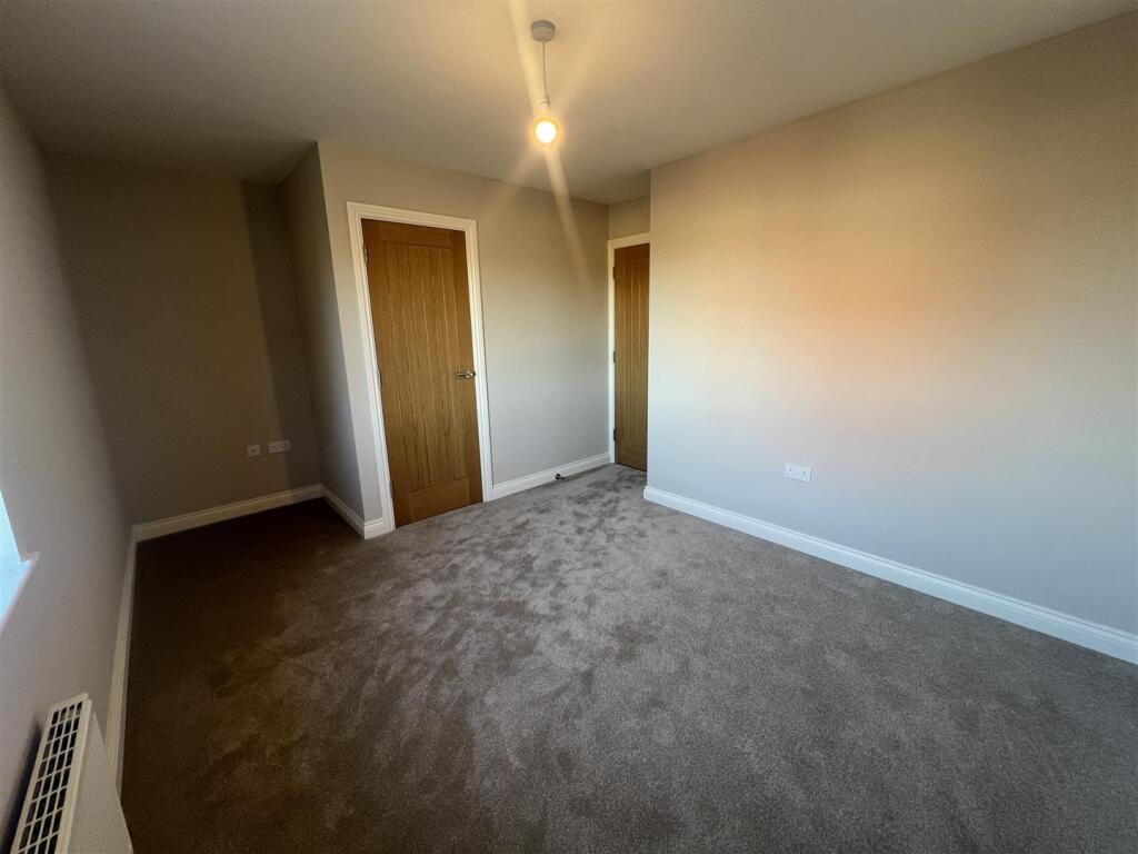 House in Cherry Burton - View 5