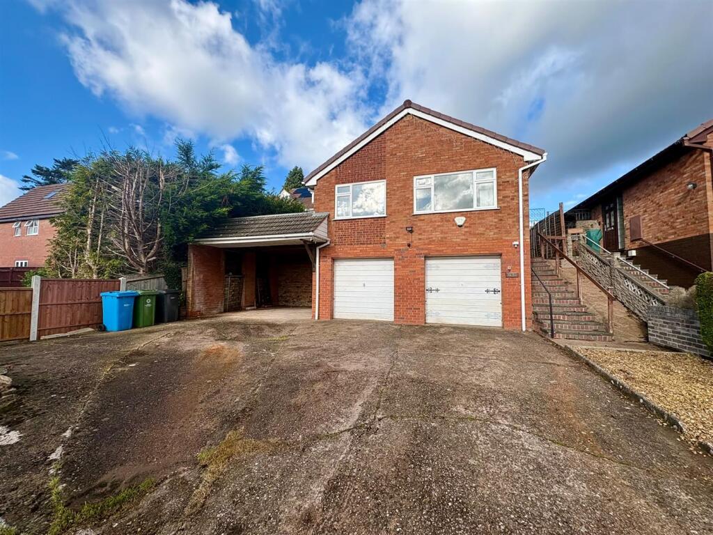 Main image of property: 46 Bratch Park, Wombourne