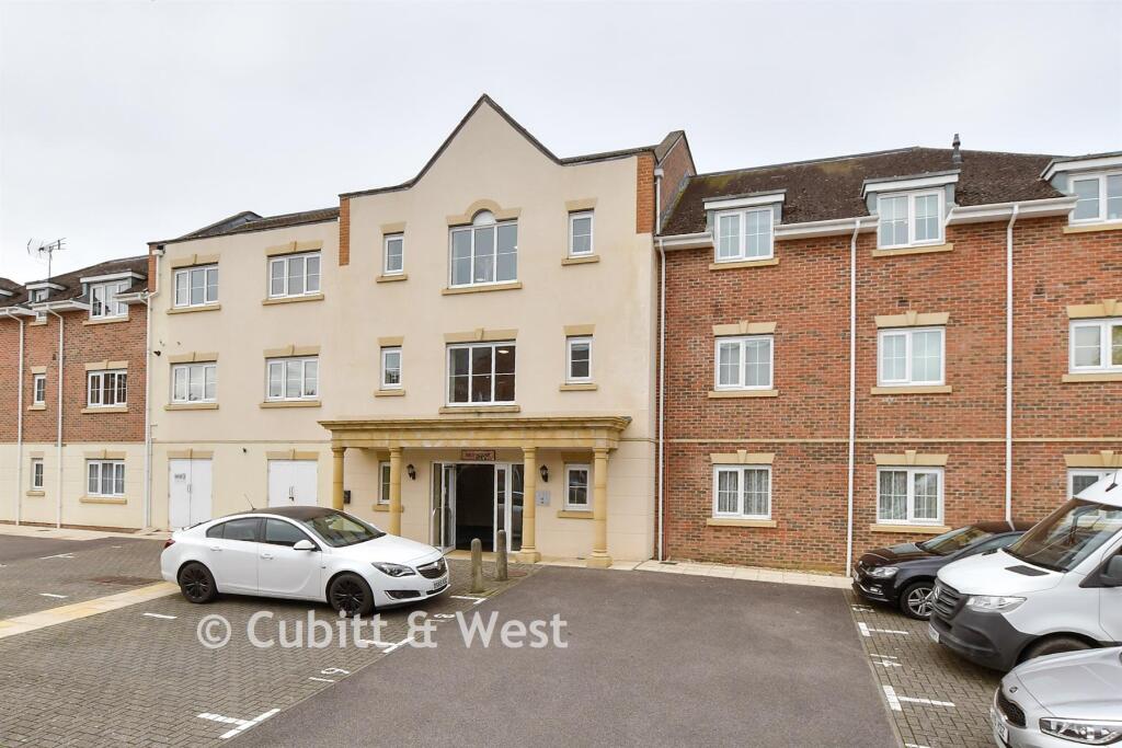 Main image of property: Spiro Close, Pulborough, West Sussex