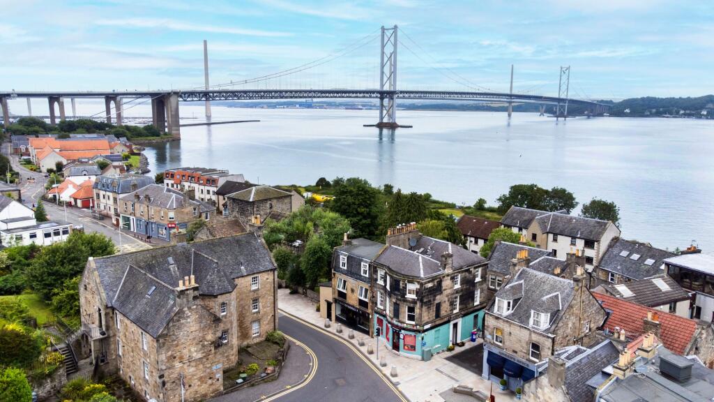 Main image of property: 4B Hopetoun Road EH30 9RA