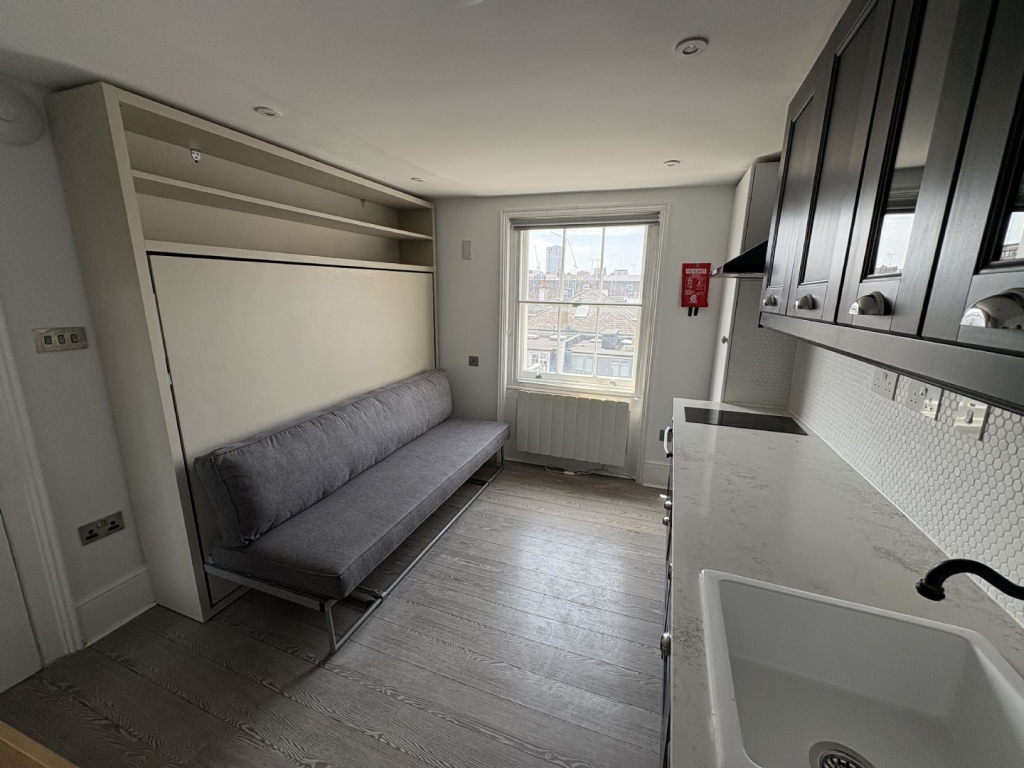 Studio flat for rent